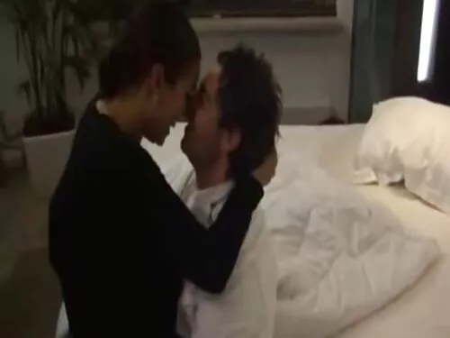 Tinere lesbiene frum ...