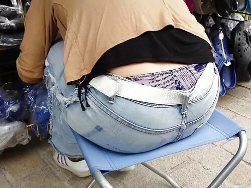 Un bărbat a pus o fa ...